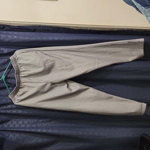 Chicago Bears Sweatpants - Picture 3 of 4